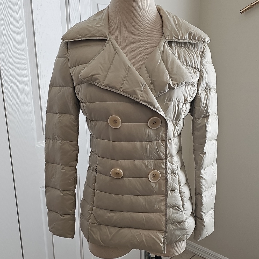 Sundance Women's Double-Breasted Puffer Jacket. Size XS